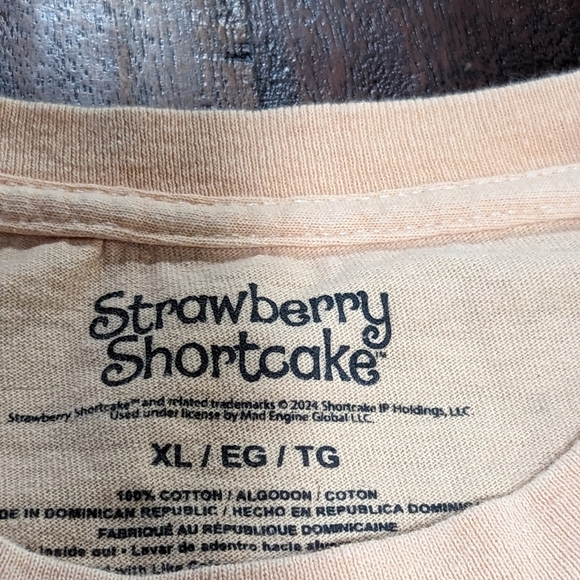 NWOT Strawberry Shortcake Raw Hem Tee T-shirt XL - Picture 4 of 8